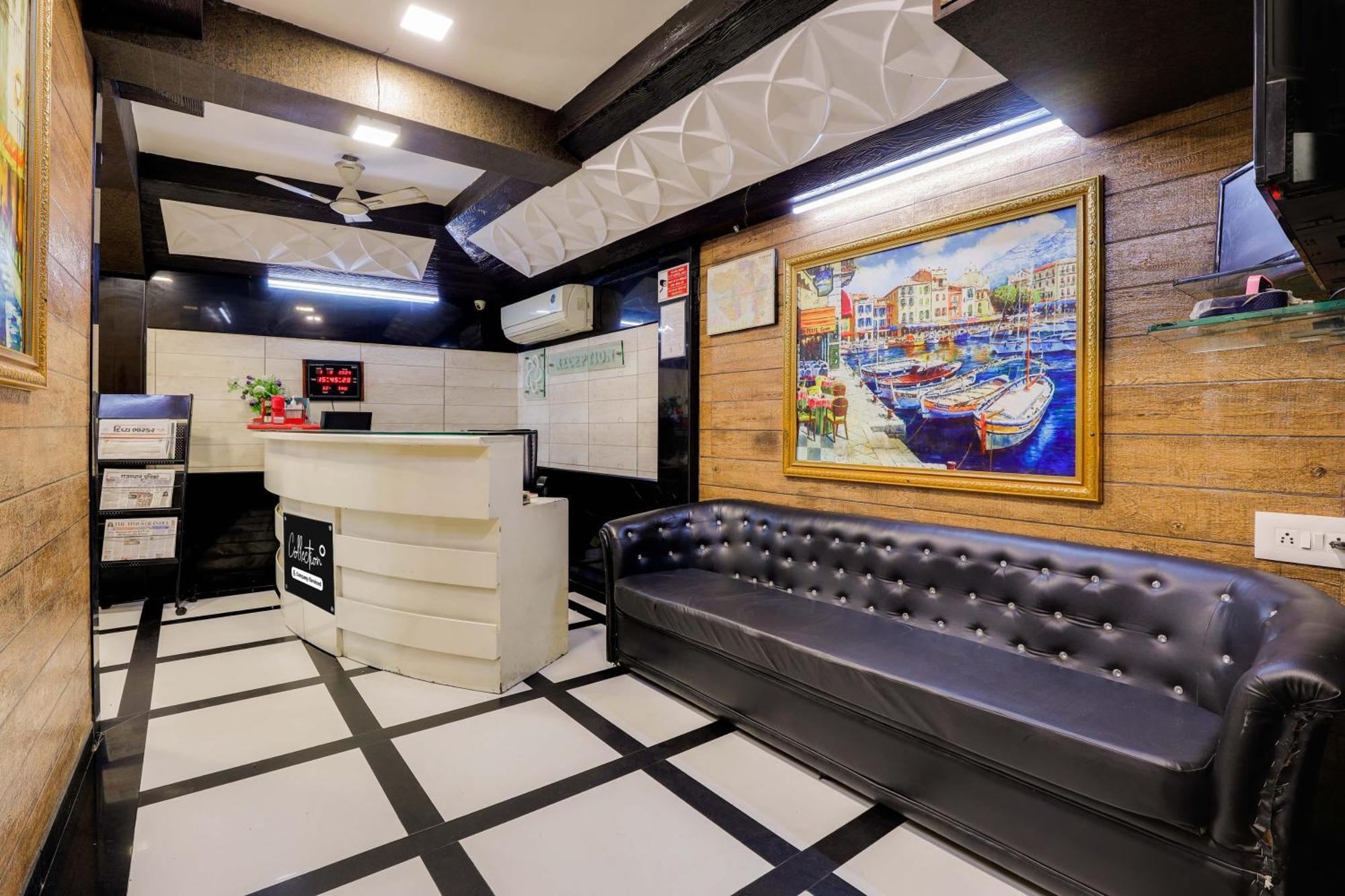 Super Collection O Ashram Road Near Sardar Bridge Formerly Hotel Apple Inn Ahmedabad Luaran gambar